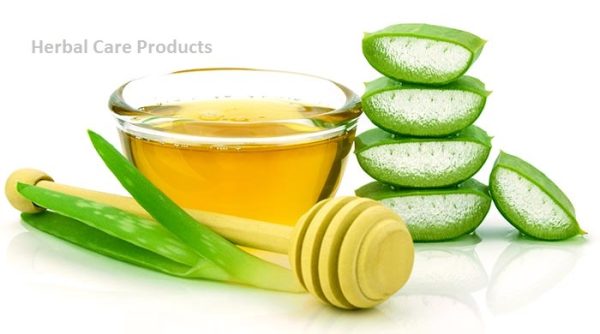 How Aloe Vera and Honey Help in Sebaceous Cyst Removal
