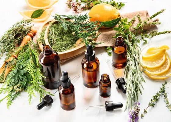 5 Ways Essential Oils Can Calm Face Swelling Overnight