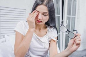 7 Natural Ways to Soothe and Treat Blepharitis at Home